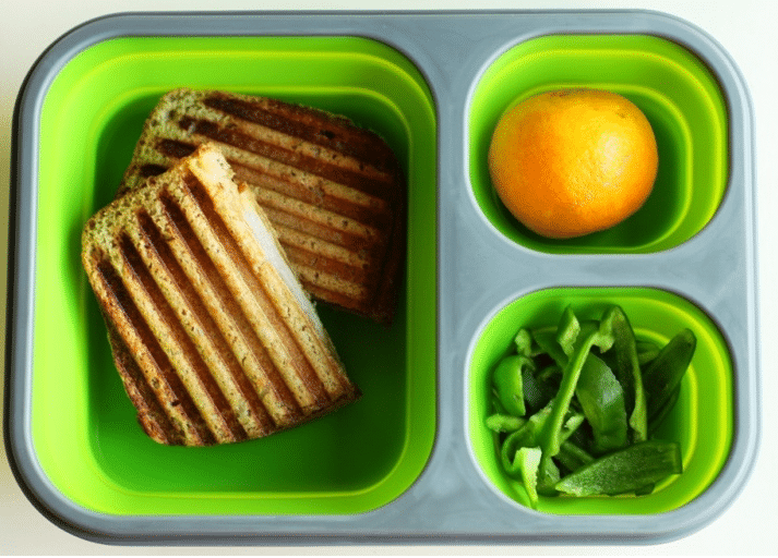 The Dietary Guidelines for a Balanced Lunch {with the help of our favorite lunch boxes}. Send lunch to school, and have your kids actually eat it!